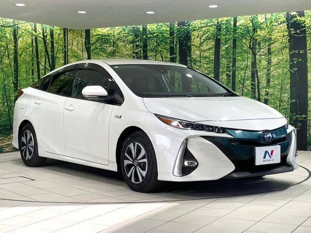 TOYOTA PRIUS PHV 2017 Image 31