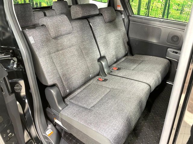 TOYOTA SIENTA HYBRID 2023 Image 31