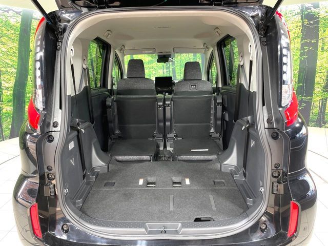 TOYOTA SIENTA HYBRID 2023 Image 31