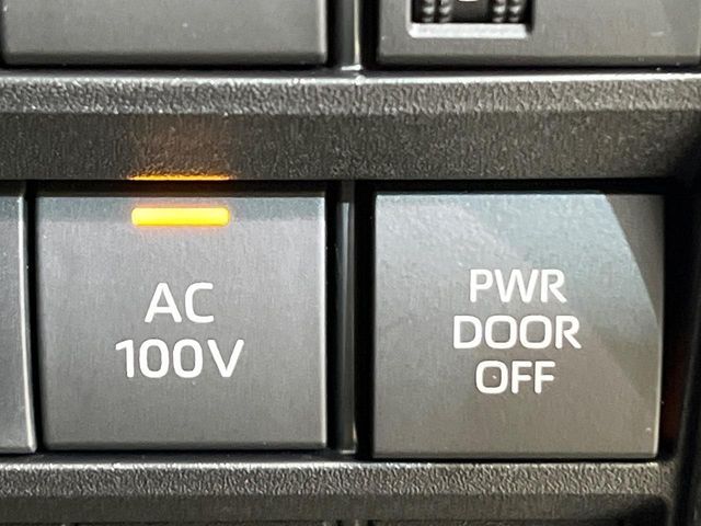 TOYOTA VOXY HYBRID 2025 Image 31