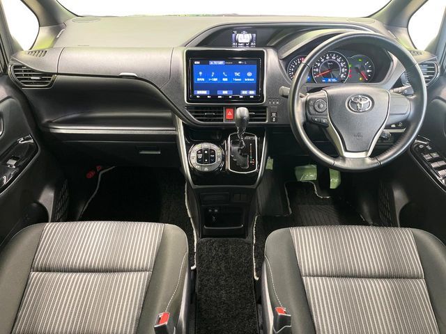 TOYOTA VOXY 2020 Image 31