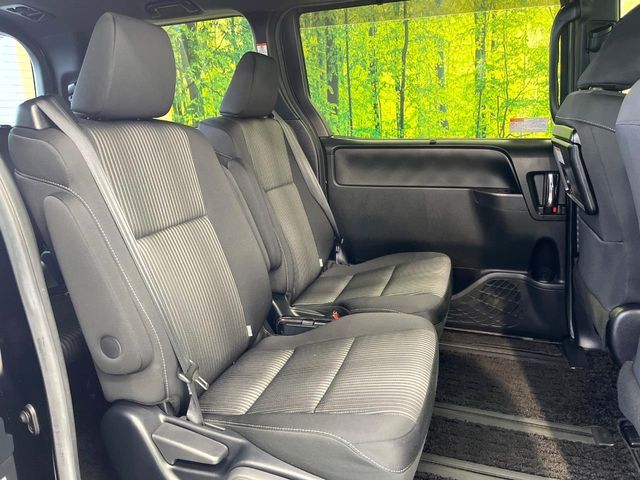 TOYOTA VOXY 2020 Image 31