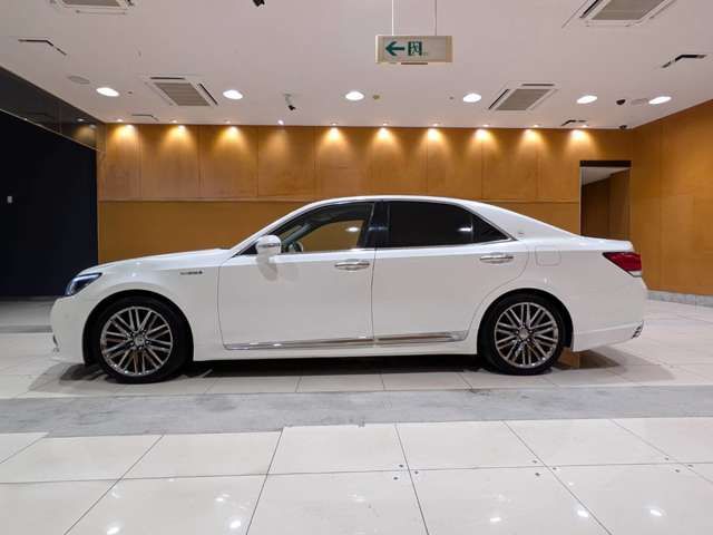 TOYOTA CROWN SEDAN HYBRID 2015 Image 31