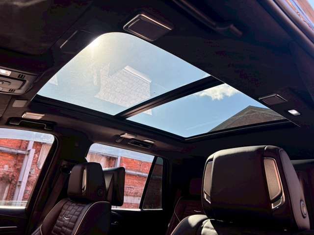 CADILLAC ESCALADE 2023 Image 31