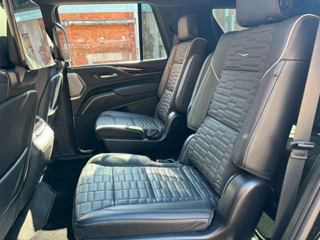 CADILLAC ESCALADE 2023 Image 31