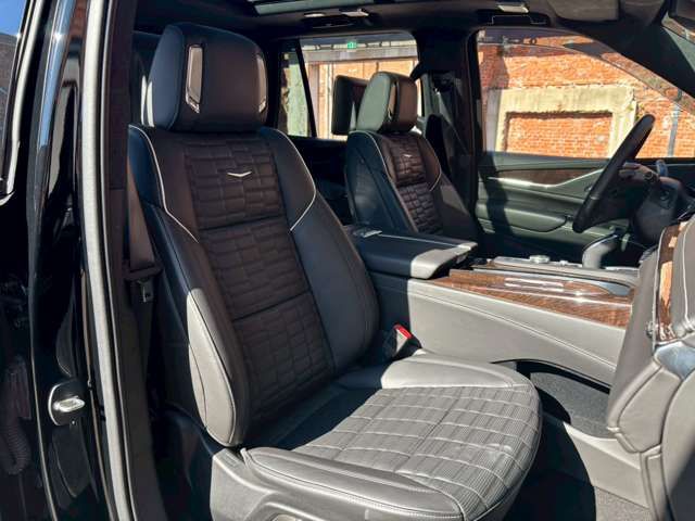 CADILLAC ESCALADE 2023 Image 31
