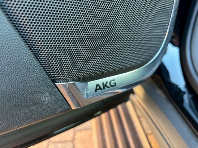 CADILLAC ESCALADE 2023 Image 31