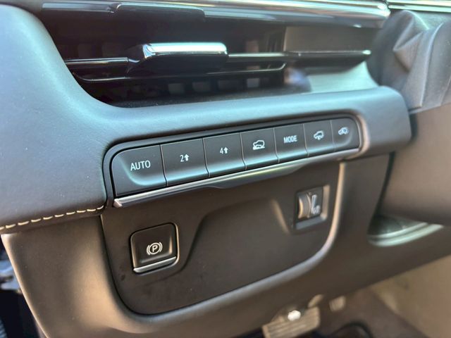 CADILLAC ESCALADE 2023 Image 31