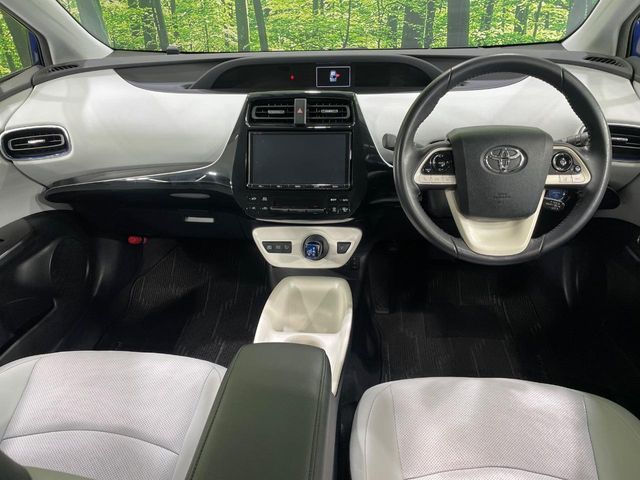 TOYOTA PRIUS 4WD 2018 Image 31