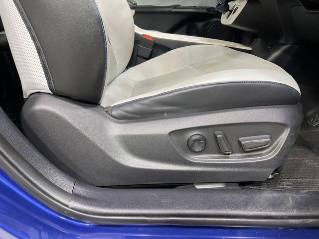 TOYOTA PRIUS 4WD 2018 Image 31