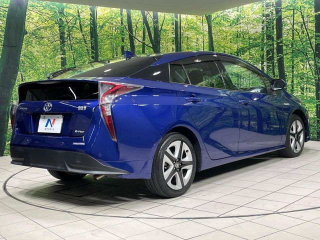 TOYOTA PRIUS 4WD 2018 Image 31