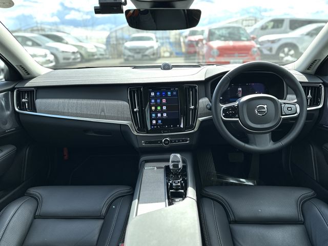 VOLVO V90 2025 Image 31