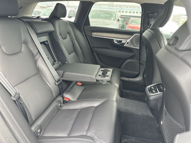 VOLVO V90 2025 Image 31