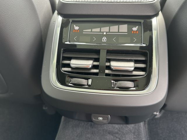 VOLVO V90 2025 Image 31