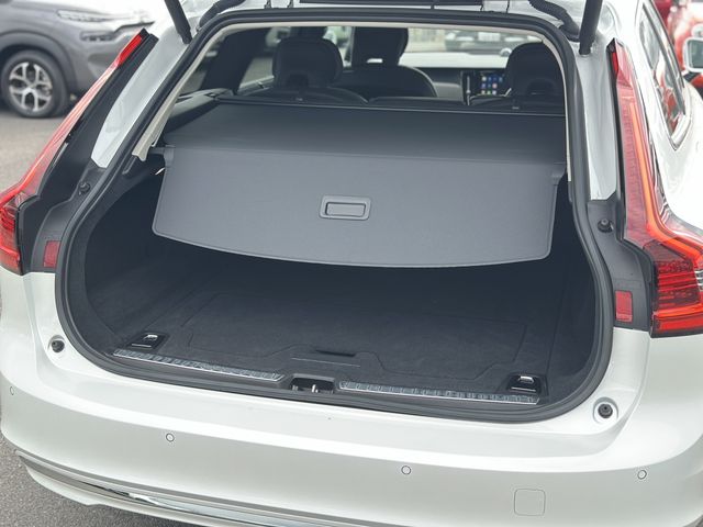 VOLVO V90 2025 Image 31