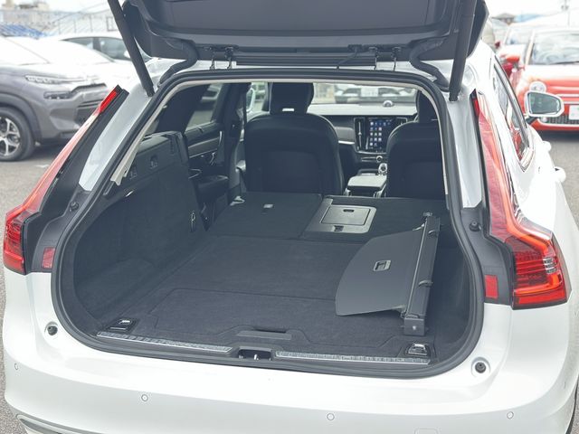 VOLVO V90 2025 Image 31