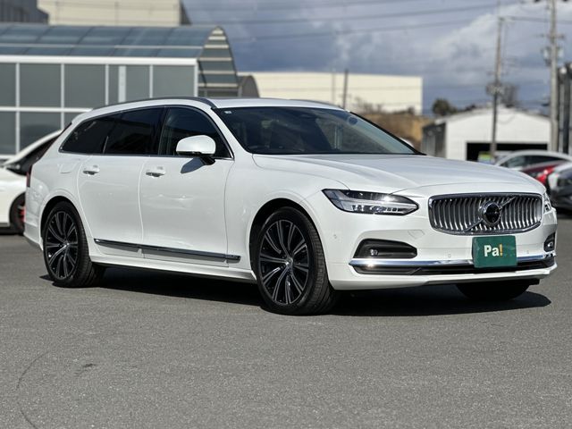 VOLVO V90 2025 Image 31