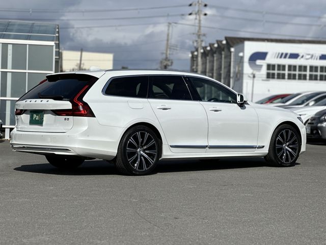 VOLVO V90 2025 Image 31