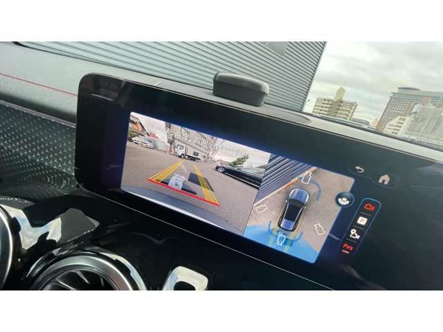 MERCEDES BENZ EQB 2024 Image 31