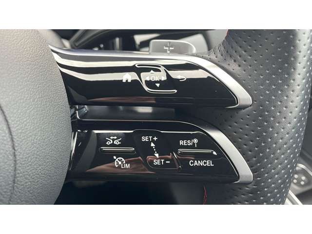 MERCEDES BENZ EQA 2024 Image 31