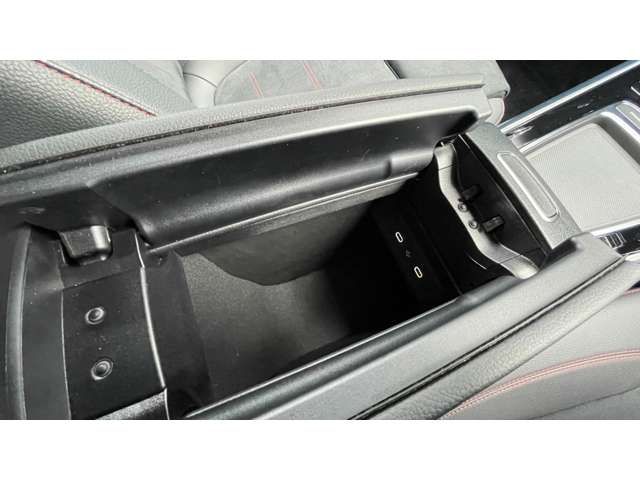 MERCEDES BENZ EQA 2024 Image 31