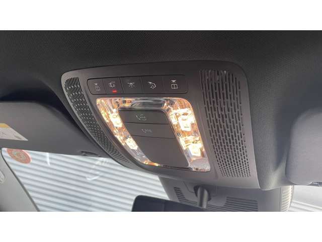 MERCEDES BENZ EQA 2024 Image 31