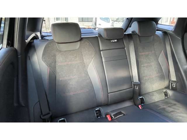 MERCEDES BENZ EQA 2024 Image 31