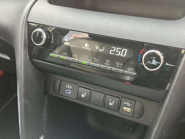 TOYOTA YARIS CROSS HYBRID 2024 Image 31