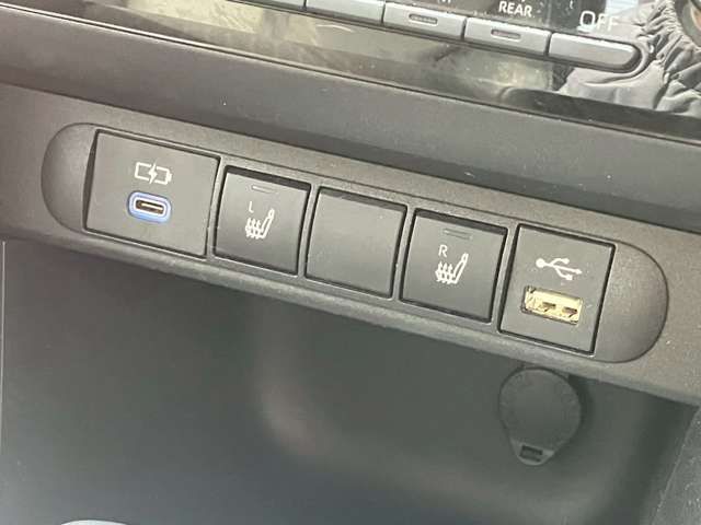 TOYOTA YARIS CROSS HYBRID 2024 Image 31