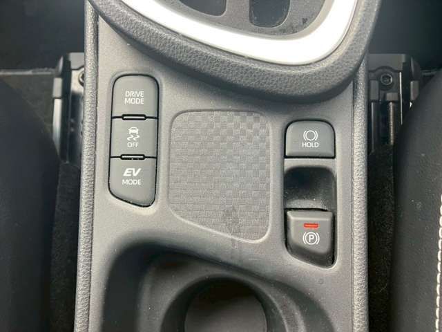 TOYOTA YARIS CROSS HYBRID 2024 Image 31