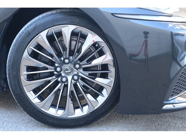 TOYOTA LEXUS LS500H 4WD 2018 Image 31