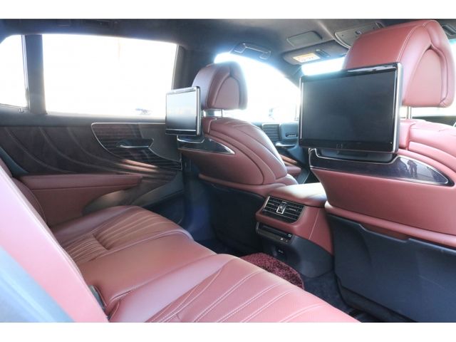 TOYOTA LEXUS LS500H 4WD 2018 Image 31