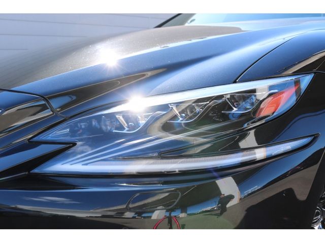 TOYOTA LEXUS LS500H 4WD 2018 Image 31