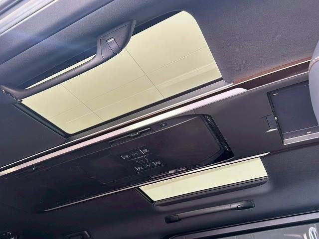 TOYOTA VELLFIRE 4WD 2023 Image 31