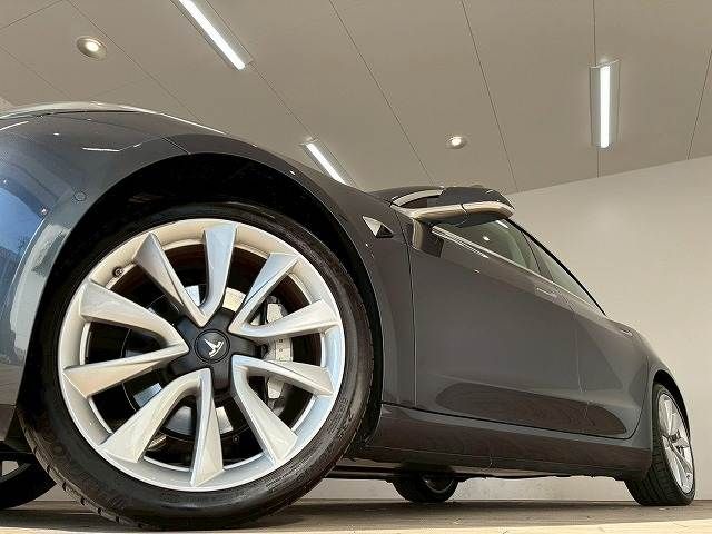 TESLA MODEL 3 2020 Image 31