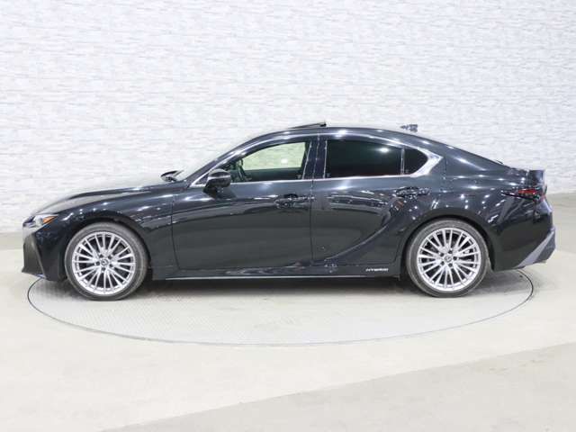 TOYOTA LEXUS IS300H 2020 Image 31