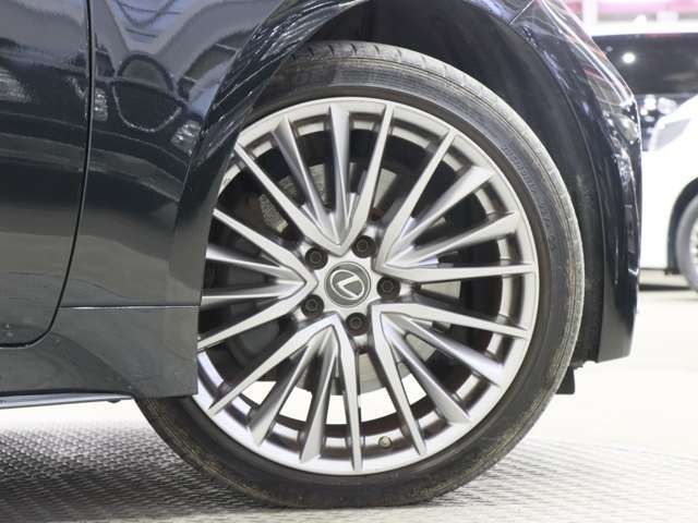 TOYOTA LEXUS IS300H 2020 Image 31