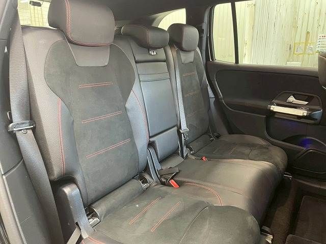 MERCEDES BENZ GLB 2022 Image 31