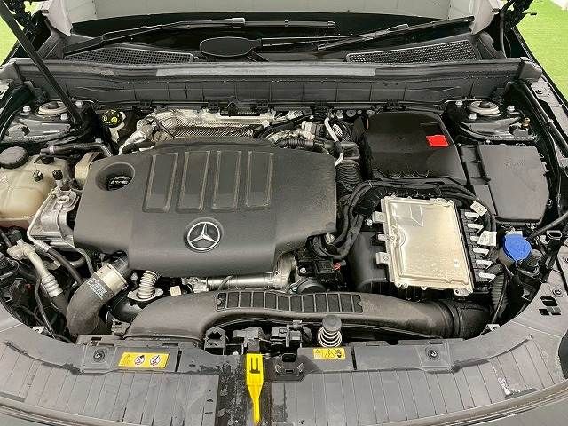 MERCEDES BENZ GLB 2022 Image 31