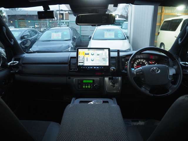 TOYOTA REGIUSACE VAN 4WD 2019 Image 31