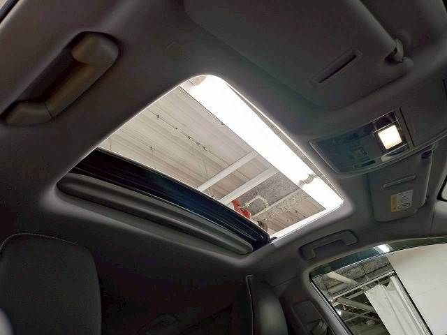 TOYOTA LEXUS RX450H 2WD 2019 Image 31