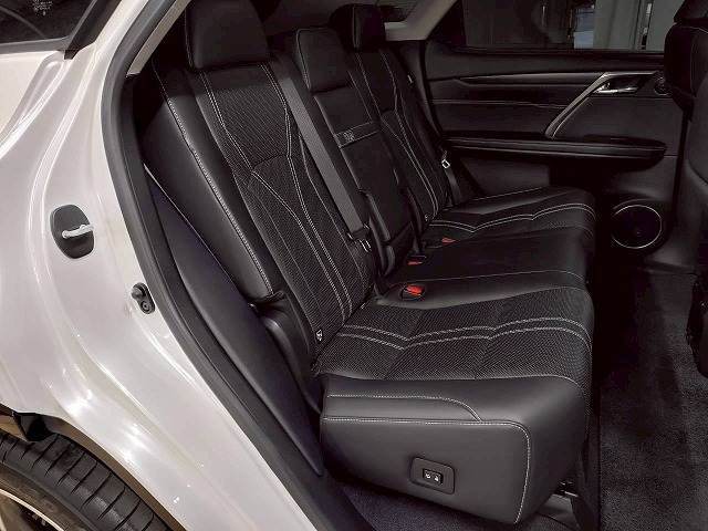 TOYOTA LEXUS RX450H 2WD 2019 Image 31