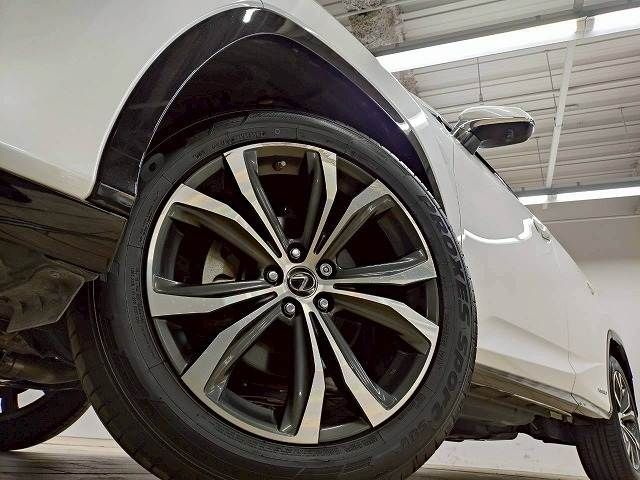 TOYOTA LEXUS RX450H 2WD 2019 Image 31