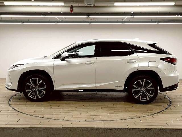 TOYOTA LEXUS RX450H 2WD 2019 Image 31
