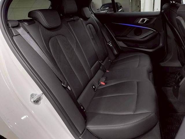 BMW 1SERIES 2020 Image 31