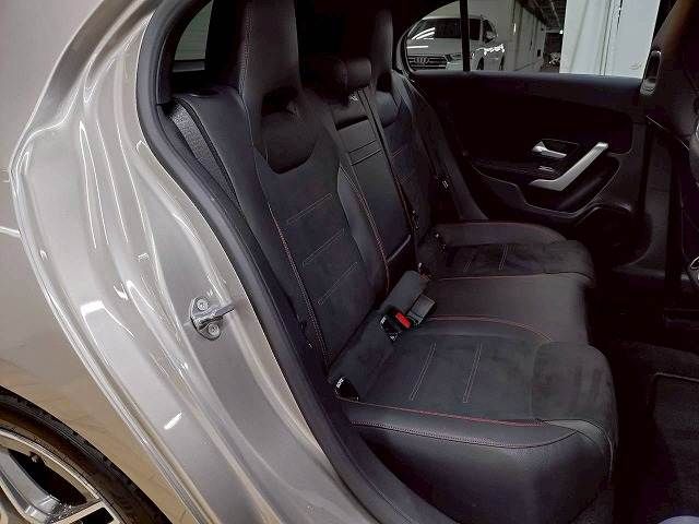 MERCEDES BENZ A CLAS 2018 Image 31