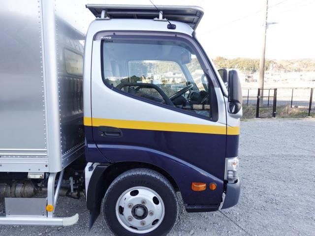 HINO DUTRO 2018 Image 31