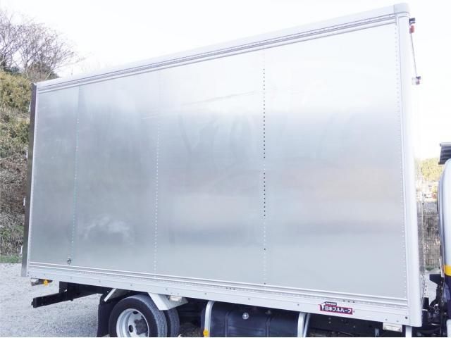 HINO DUTRO 2018 Image 31