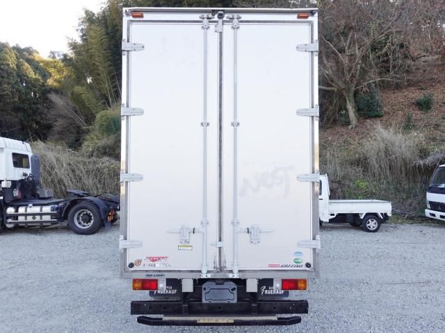 HINO DUTRO 2018 Image 31