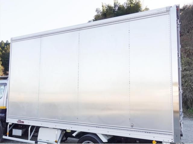 HINO DUTRO 2018 Image 31